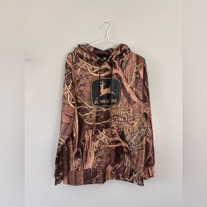 John Deere Camo Hooded Sweatshirt. Medium
Great condition. Brown camo.